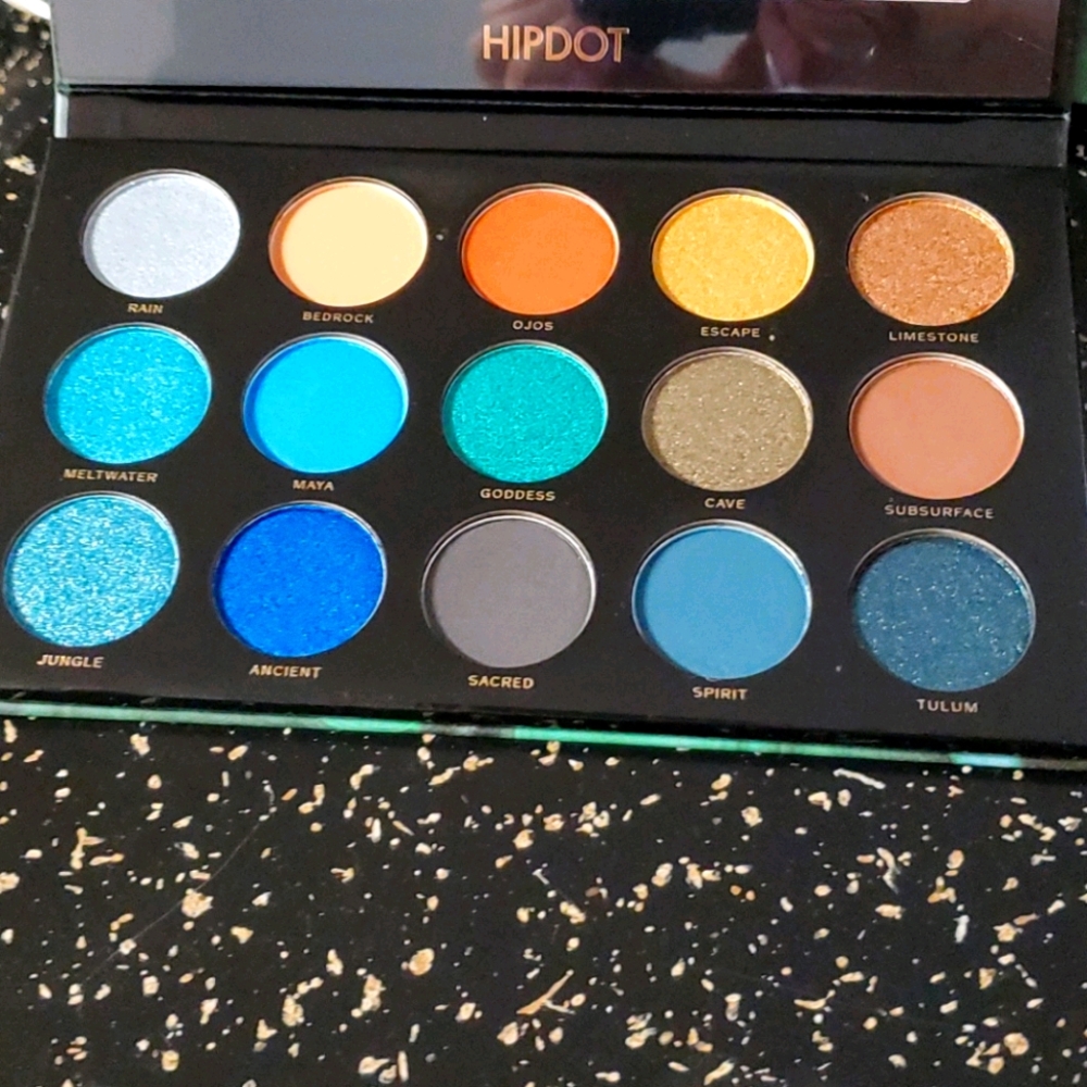 Hipdot Cenote Palette New